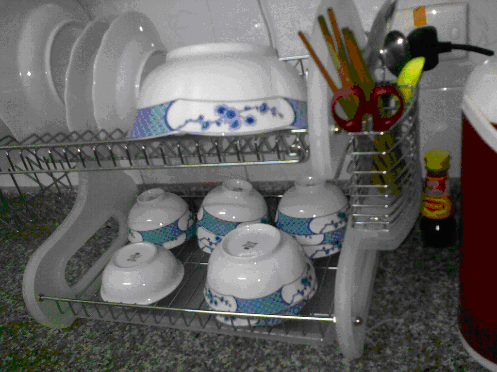 Rửa bằng bể rửa sẽ giúp cho các đồ dùng trong gia đình luôn luôn sáng bóng công năng của bể rửa siêu âm